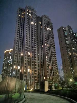 鄭州一樓盤(pán)延期交房11個(gè)月，違約金未結(jié)清引發(fā)爭(zhēng)議